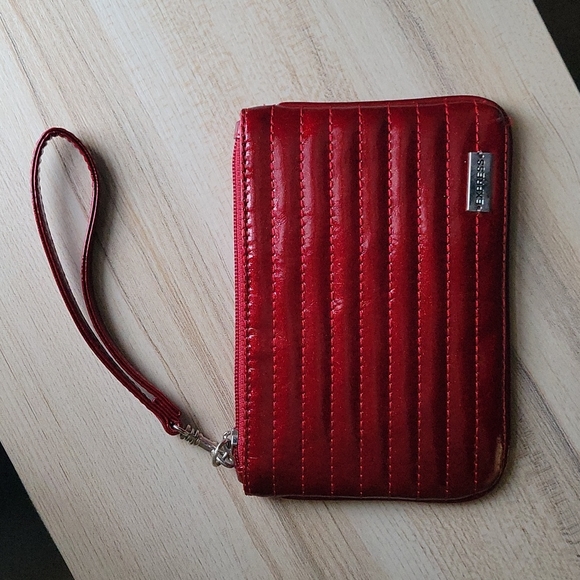 Express wristlet - Picture 1 of 4